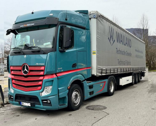 Actros_1843_kopie.JPG